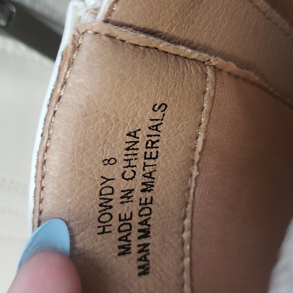 Corkys white boots wide calf Size 8 New - Picture 7 of 7